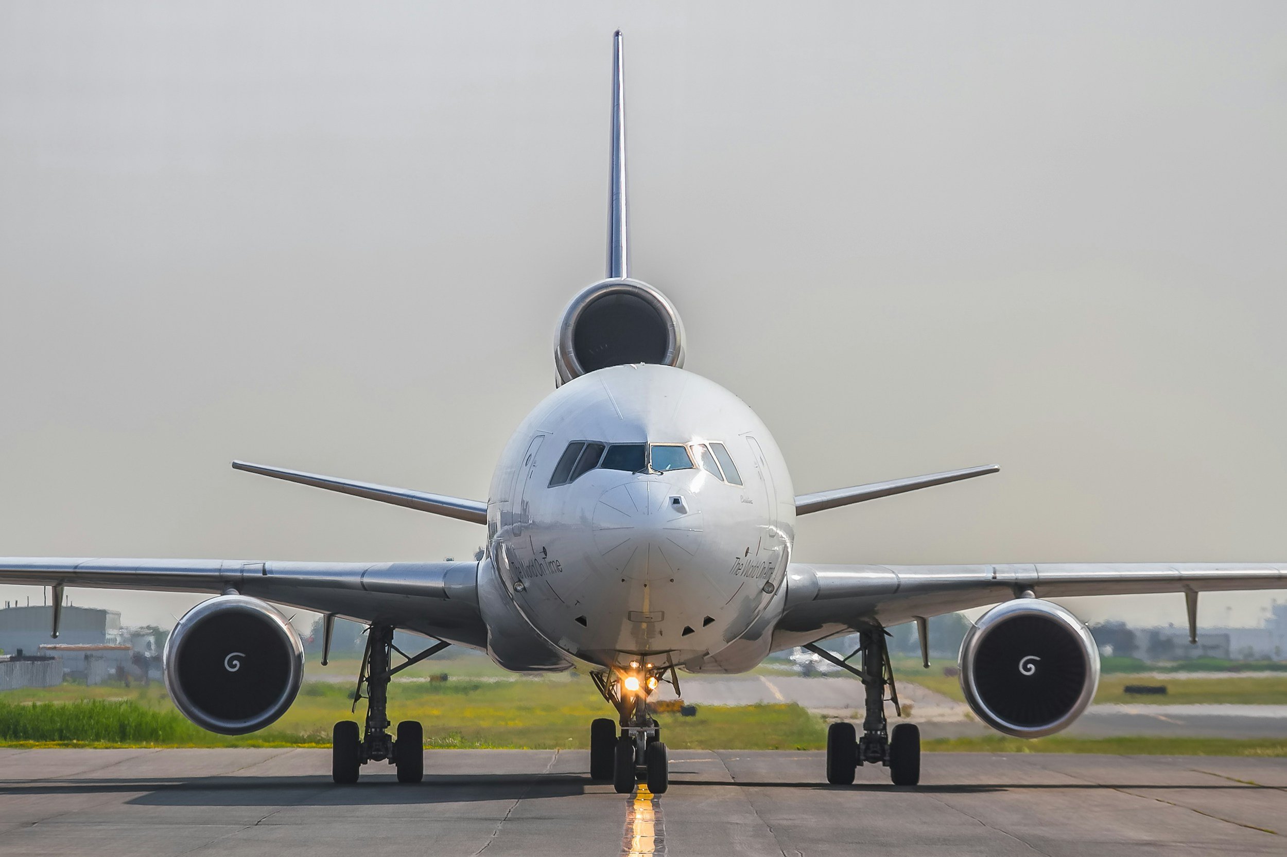 Air freight Bahrain priority and express cargo delivery