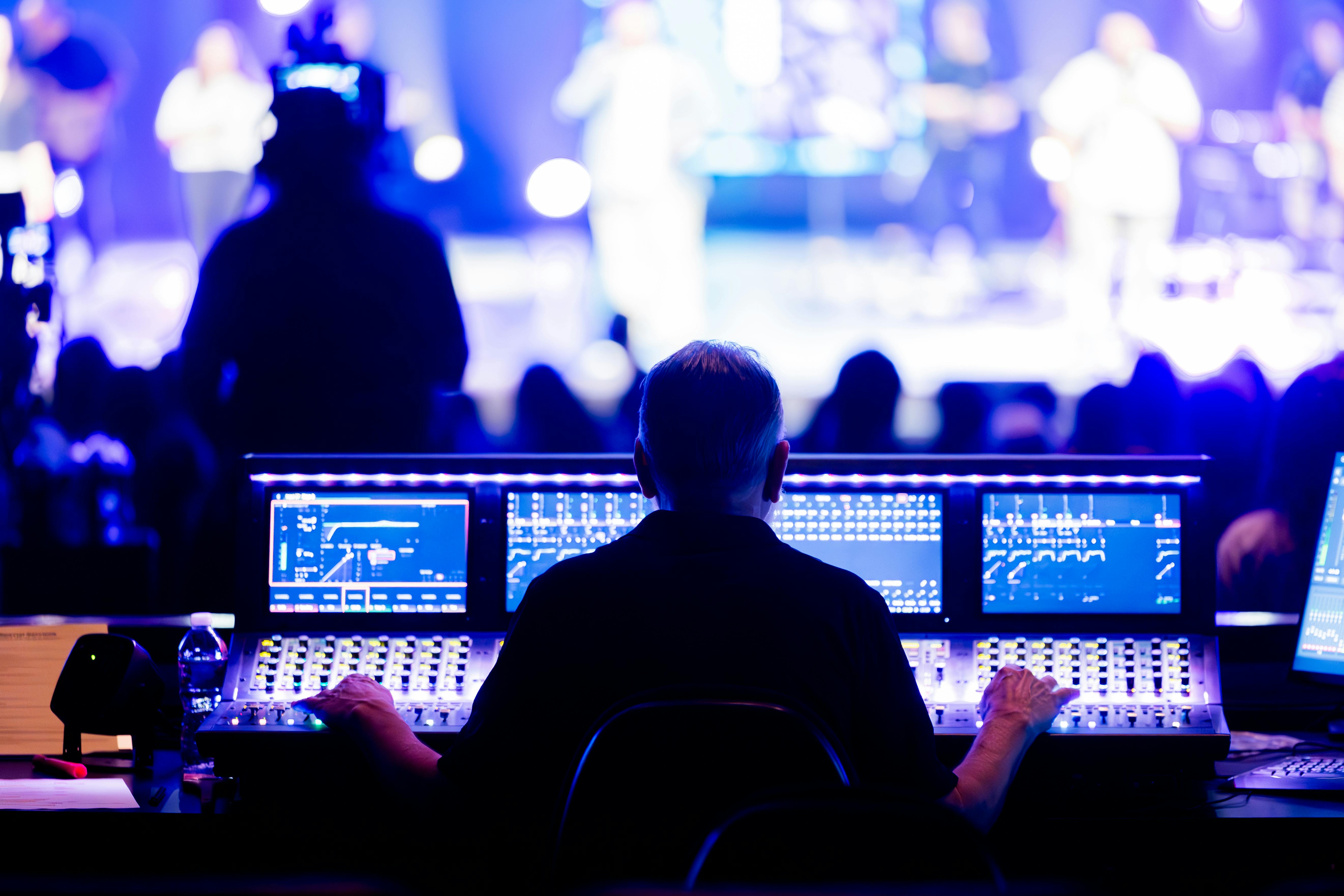 Hybrid event solutions for conferences and business gatherings in Bahrain